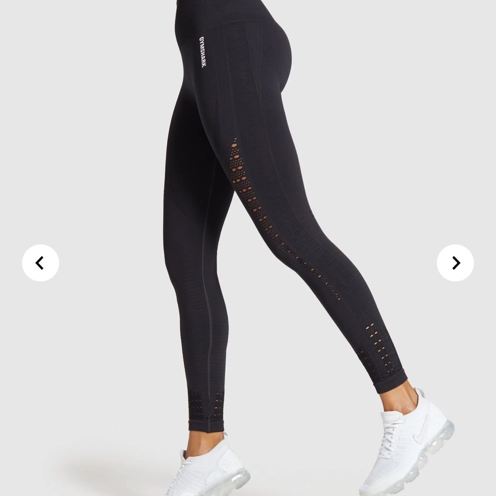 Gymshark Energy + Seamless Set-  Black - Picture 5 of 9